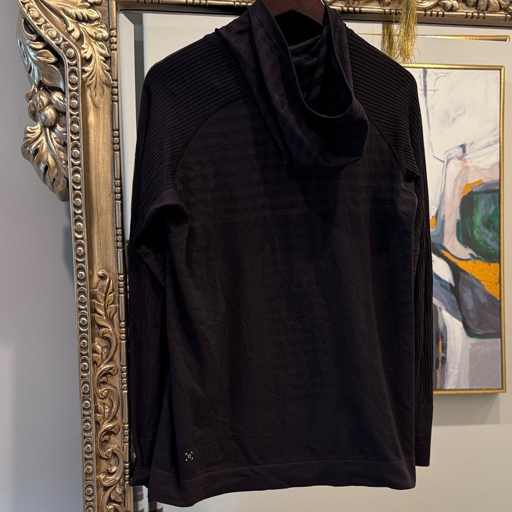 lululemon athletica Dark hoodie Sweater - Picture 2 of 3